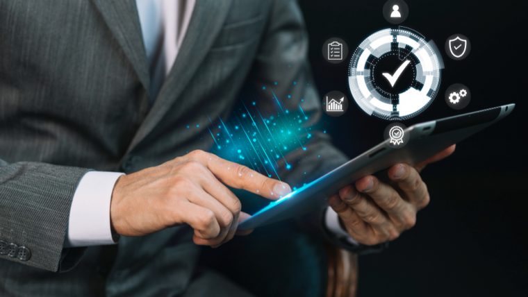 İnovasyon ve CRM: Yenilikçi Yaklaşımlarla Müşteri İlişkilerini Geliştirmek